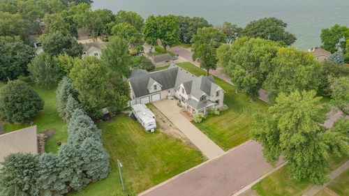 205 Lake Ave, Lake Park, IA, 51347-7714 | Card Image