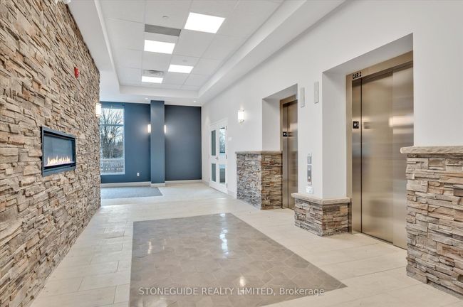 220 - 555 Bonaccord St, Home with 2 bedrooms, 1 bathrooms and 1 parking in Peterborough ON | Image 7