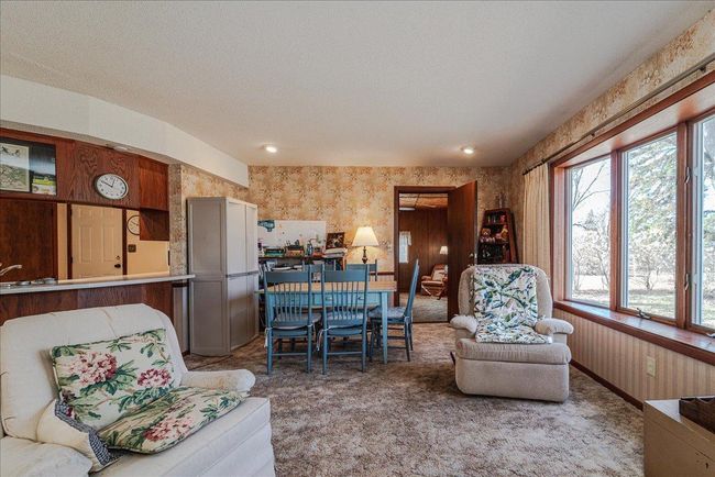 11-Family Room and Dining Area | Image 11