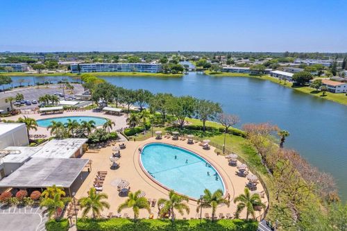 118 Sheffield E, West Palm Beach, FL, 33417-1530 | Card Image