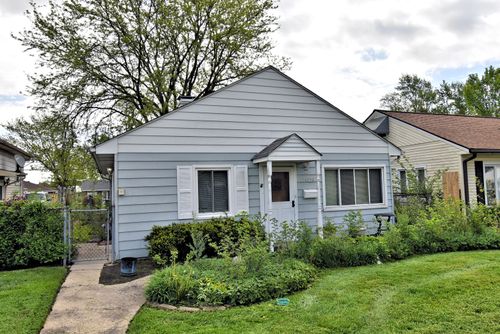 17029 Lorenz Ave, Lansing, IL, 60438-1130 | Card Image