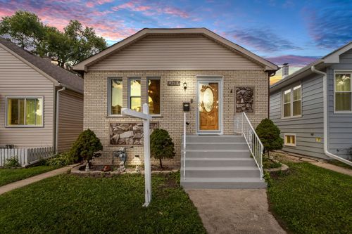 4212 N Ottawa Ave, Norridge, IL, 60706-1003 | Card Image