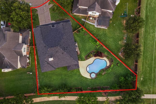 Paradise found ........in the highly sought after community of Shadow Creek Ranch! | Image 6