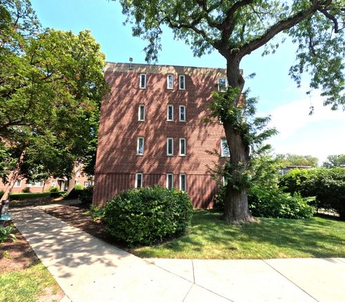 apt-4sw-7200 Oak Ave, River Forest, IL, 60305-1917 | Card Image