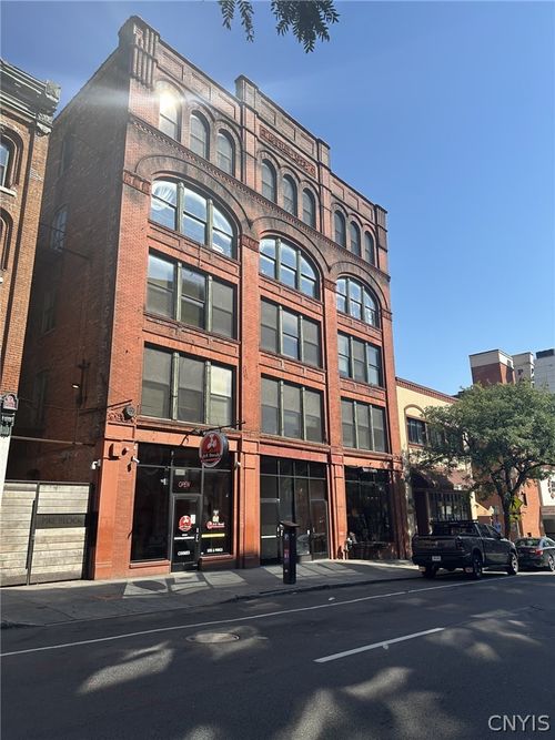 4d-317 S Clinton Street, Syracuse, NY, 13202 | Card Image