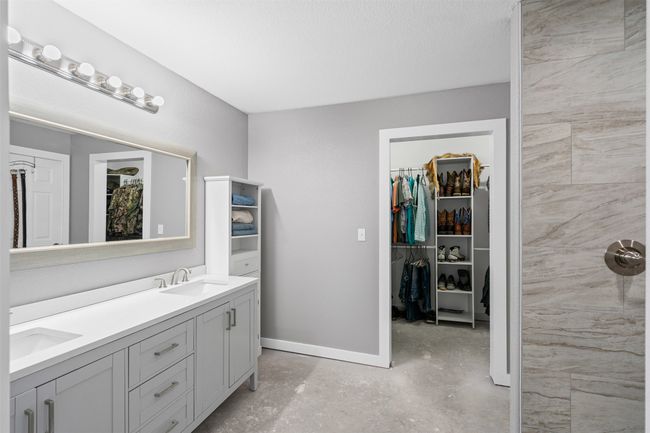873 Hcr 1106, House other with 4 bedrooms, 3 bathrooms and null parking in Blum TX | Image 29