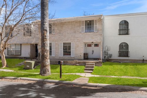 1324 Klondike St, San Antonio, TX, 78245-1511 | Card Image