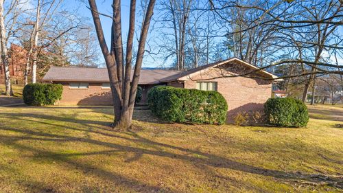 1415 Pennsylvania Ave, Etowah, TN, 37331-1219 | Card Image