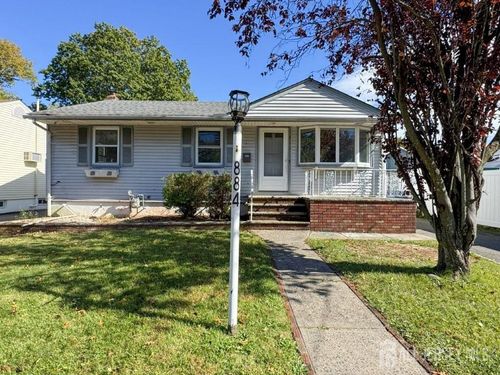 884 Sylvia Pl, Woodbridge, NJ, 07095-3629 | Card Image