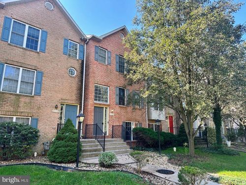 1121 Lindsay Ln, HAGERSTOWN, MD, 21742-4618 | Card Image