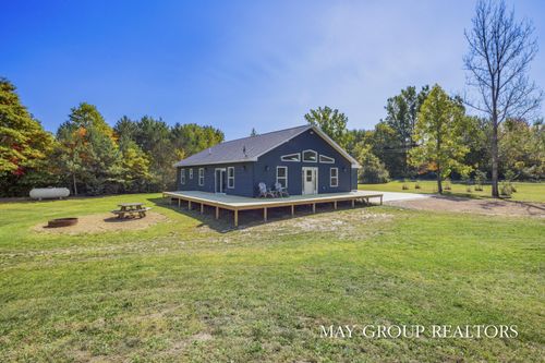 7705 20 Mile Rd, Sand Lake, MI, 49343-9494 | Card Image