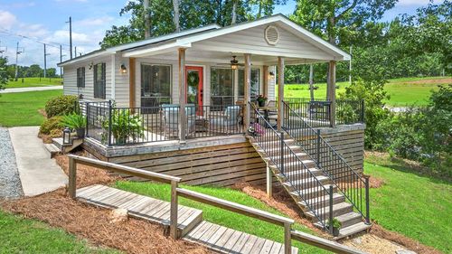 163 Spurgeon Dr Se, Milledgeville, GA, 31061-8847 | Card Image