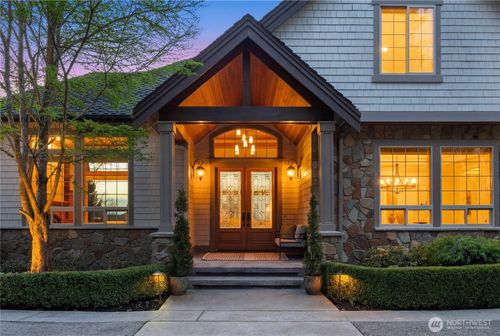 14131 67th Ave W, Edmonds, WA, 98026-3256 | Card Image