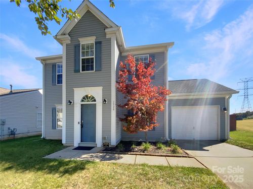 1326 Majestic Meadow Dr, Charlotte, NC, 28216-8900 | Card Image