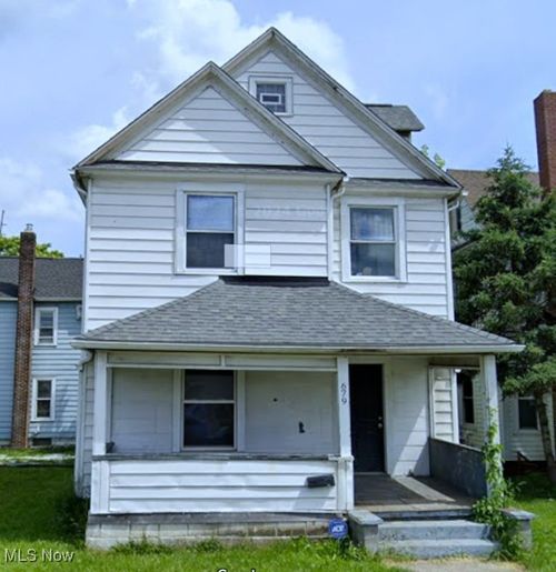 679 Wooster Rd W, Barberton, OH, 44203-2442 | Card Image