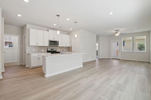 6654 Lahna Oak Drive, Conroe, TX, 77304 | Card Image