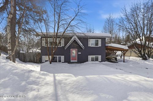 7129 Shooresin Cir, Anchorage, AK, 99504-1349 | Card Image