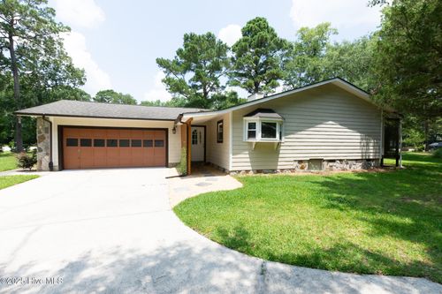 110 Deerfield Rd, Jacksonville, NC, 28540-2913 | Card Image