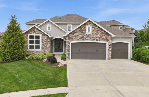 10702 W 171st Ter, Overland Park, KS, 66221-7891 | Card Image