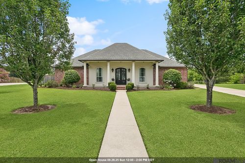 11177 Toria Ln, Saint Amant, LA, 70774-3322 | Card Image