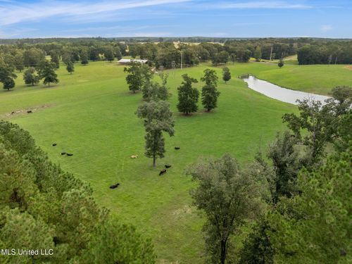 15 Sellers Cooley Dr, Laurel, MS, 39443-7388 | Card Image