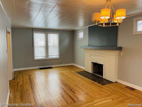 1258 Franklin Rd, Berkley, MI, 48072-2116 | Card Image