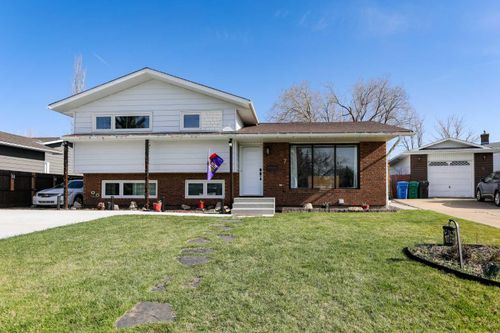 97 Laval Crt W, Lethbridge, AB, T1K4G2 | Card Image