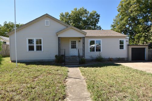 1323 Roosevelt St, Seminole, OK, 74868-2936 | Card Image