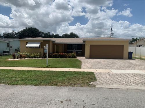 9280 Sw 55th St, Cooper City, FL, 33328-5814 | Card Image
