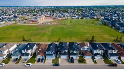 315 Taracove Estate Dr Ne, House detached with 7 bedrooms, 3 bathrooms and 4 parking in Calgary AB | Image 1