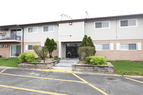 apt-153-870 E Old Willow Rd, Prospect Heights, IL, 60070-2127 | Card Image