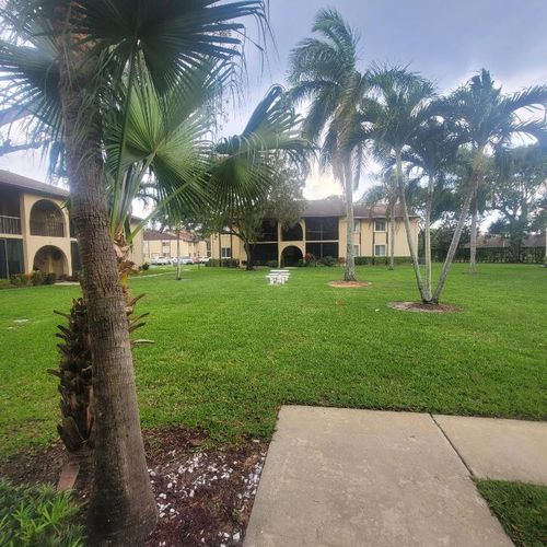 b-1-301 Pine Ridge Cir, Greenacres, FL, 33463-1986 | Card Image