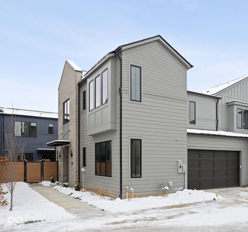 1676 Coach Dr, Westfield, IN, 46074-1155 | Card Image