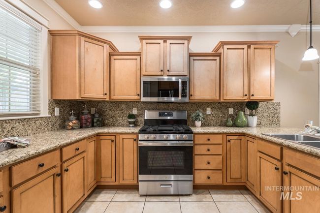 994 E Winding Creek Dr, House other with 3 bedrooms, 3 bathrooms and 2 parking in Eagle ID | Image 7