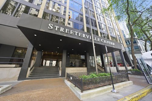 1110-233 E Erie St, Chicago, IL, 60611-5941 | Card Image