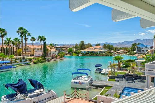 3033 Misty Harbour Dr, Las Vegas, NV, 89117-3504 | Card Image