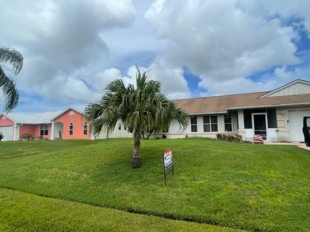 Brisbane St, Port Saint Lucie, FL 34984
