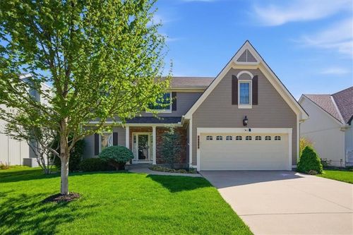 14531 S Kaw Dr, Olathe, KS, 66062-4866 | Card Image