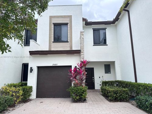 20661 Ne 2nd Ct, Miami, FL, 33179-2992 | Card Image