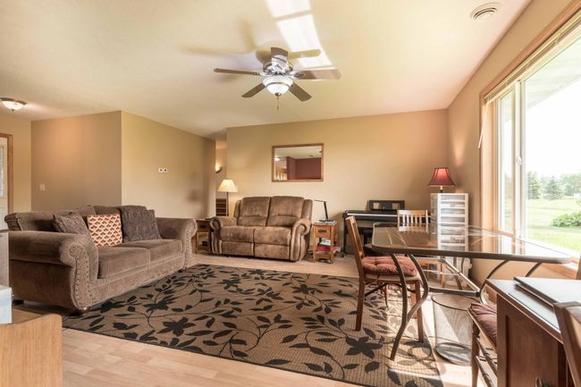 Living Room | Image 17