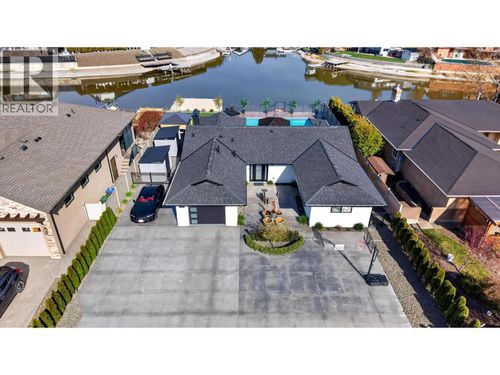 1674 Pritchard Dr, West Kelowna, BC, V4T1X5 | Card Image