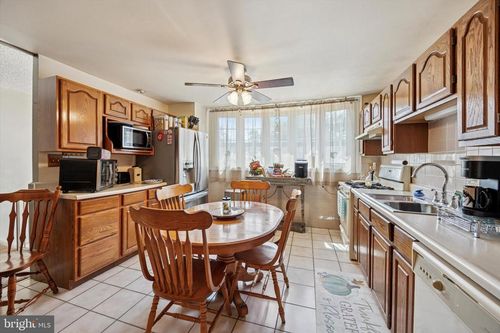 12030 Millbrook Rd, PHILADELPHIA, PA, 19154-3713 | Card Image