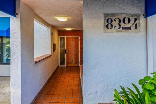 unit-1b-8324 Regents Rd, San Diego, CA, 92122-1327 | Card Image
