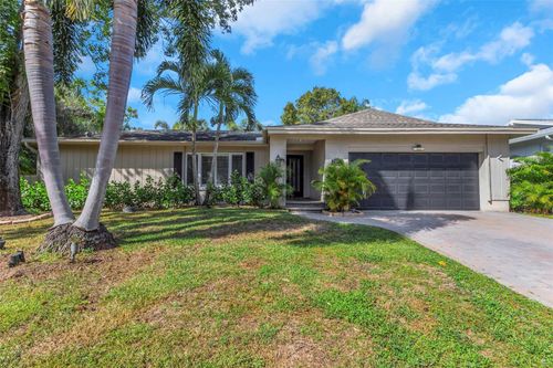 2079 Swan Ln, SAFETY HARBOR, FL, 34695-5327 | Card Image