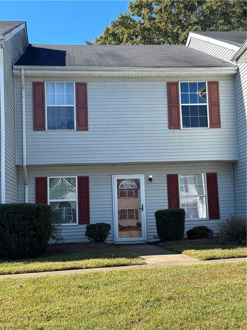 3337 Clover Meadows Dr, Chesapeake, VA, 23321-4415 | Card Image