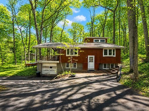 168 Wildwood Rd, Sag Harbor, NY, 11963-2107 | Card Image