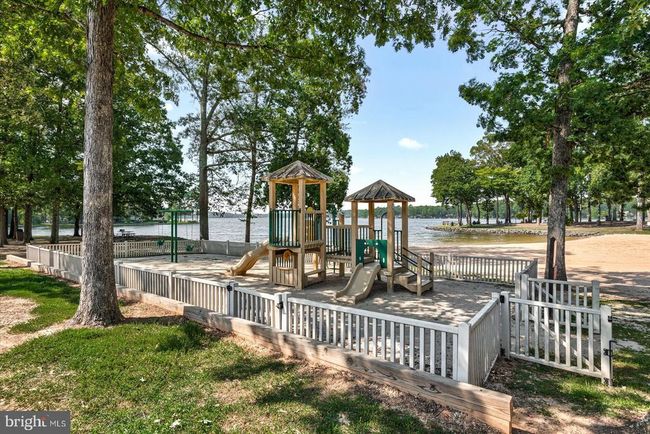 118 Monticello Cir, House other with 3 bedrooms, 2 bathrooms and null parking in LOCUST GROVE VA | Image 36