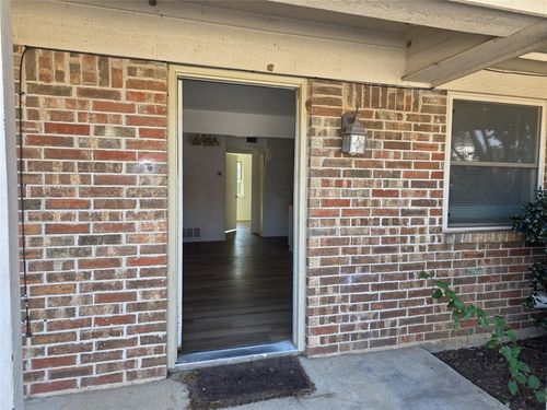apt-a-990 Shady Brook Dr, Grapevine, TX, 76051-5008 | Card Image