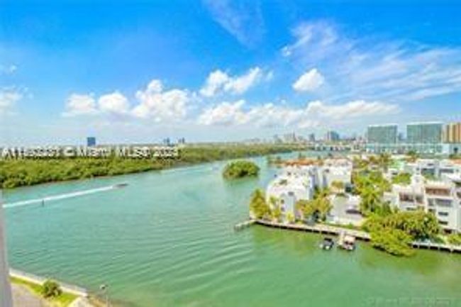 317 - 400 Kings Point Dr, Condo with 1 bedrooms, 1 bathrooms and null parking in Sunny Isles Beach FL | Image 14