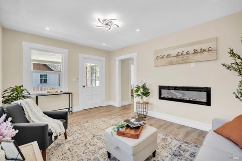 107 Mayo Ave, Vallejo, CA, 94590-7106 | Card Image